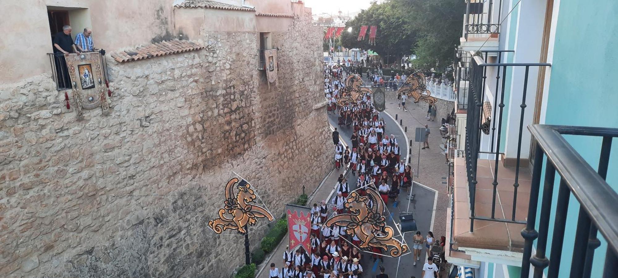 Mu, Apartamento Situada En La Muralla Del Casco Historico Ла-Віла-Джойоза Екстер'єр фото