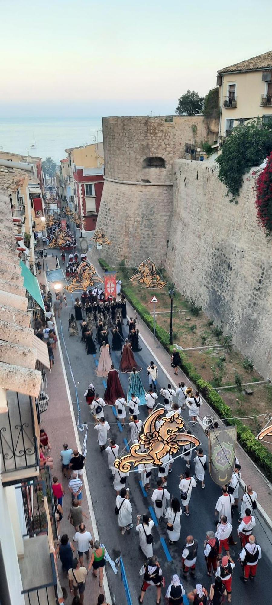 Mu, Apartamento Situada En La Muralla Del Casco Historico Ла-Віла-Джойоза Екстер'єр фото
